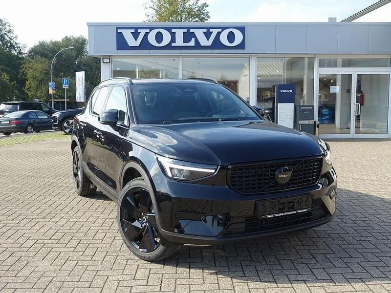 Gebraucht Volvo XC40 Plus 163 PS (119 kW) 2025 Schwarz SUV