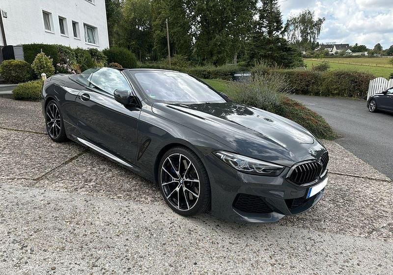Grau Gebraucht 2018 BMW 840 Performance Coupé | 47.700 € (Fairer Preis) - Bild 1/4
