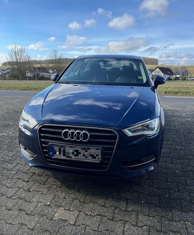 Gebraucht Audi A3 Ambition 150 PS (110 kW) 2016 Blau Limousine
