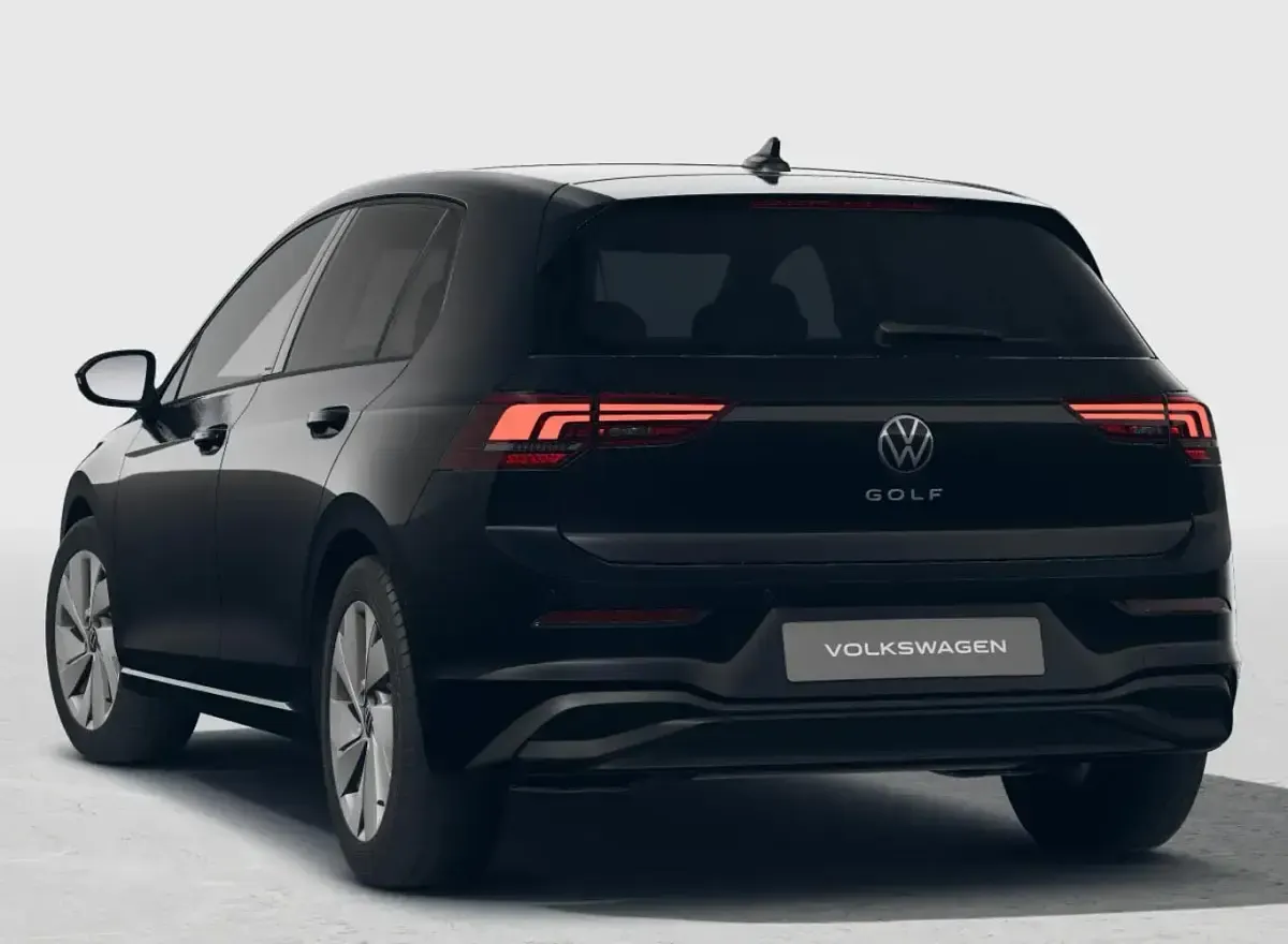 Neu VW Golf VIII Life 150 PS (110 kW) 2026 Grenadillschwarz metallic Limousine
