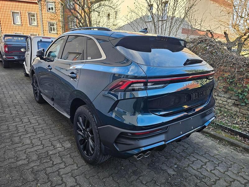 Neu DFSK Forthing 5 177 PS (130 kW) 2026 Jadegrün metallic SUV