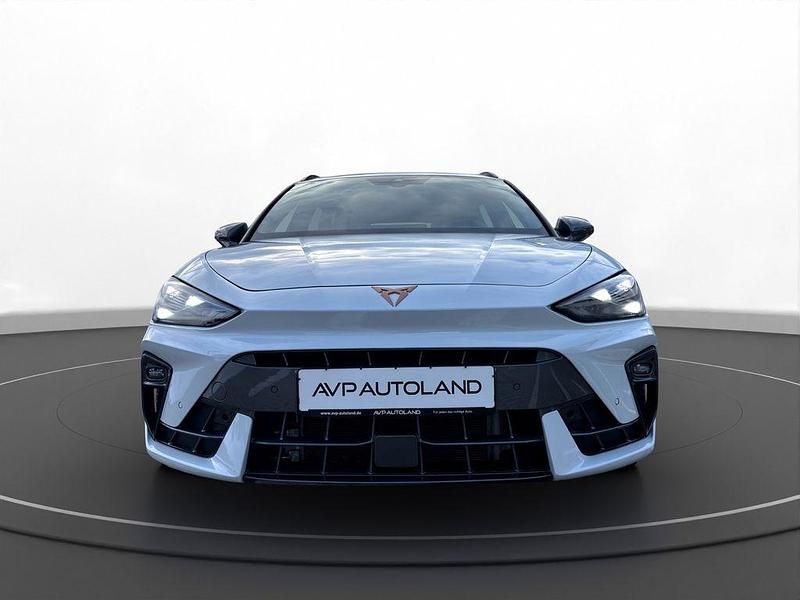 Gebraucht Cupra Leon 150 PS (110 kW) 2025 Weiß Limousine