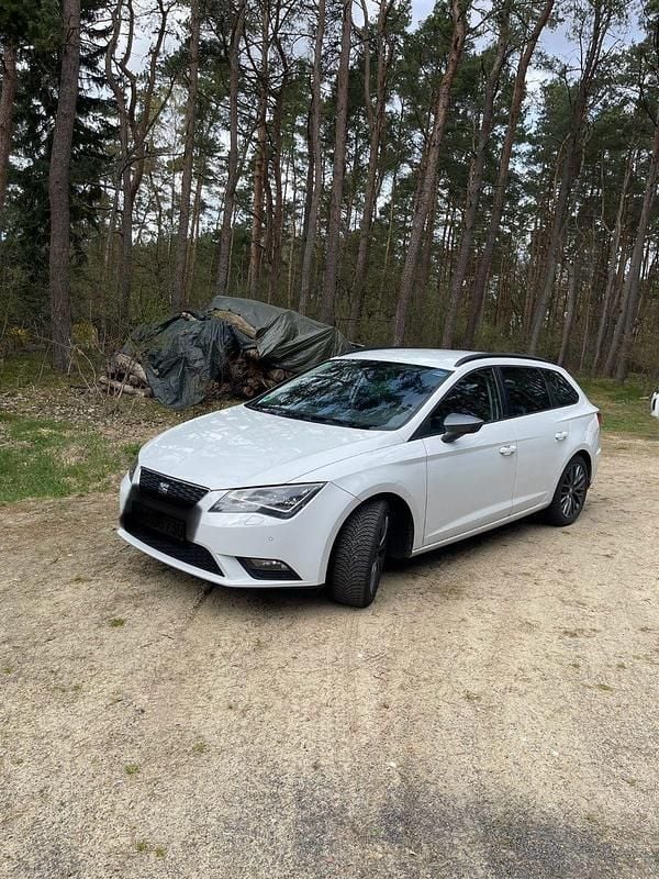 Gebraucht Seat Leon ST CONNECT 125 PS (91 kW) 2016 Weiß Kombi