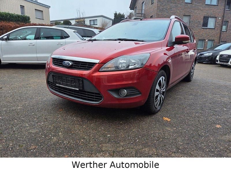 Rot Gebraucht 2010 Ford Focus Style Kombi | 1.590 € (Superpreis) - Bild 1/4