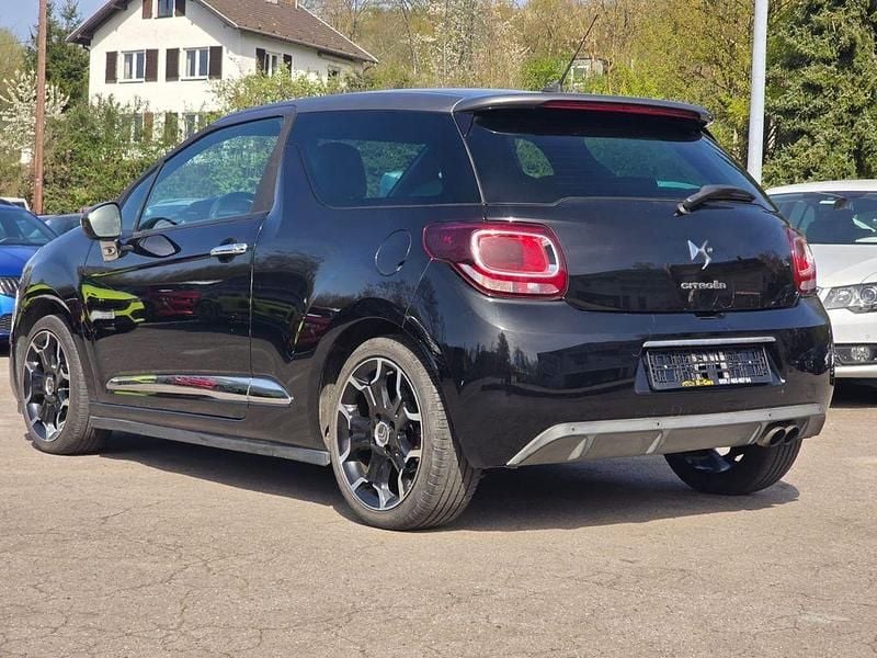 Gebraucht Citroën DS3 Sport Chic 156 PS (114 kW) 2014 Schwarz Limousine