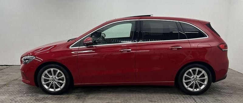 Second-hand Mercedes B250 224 CP (164 kW) 2019 Roșu Monovolum