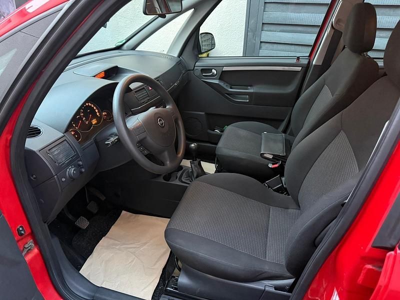 Gebraucht Opel Meriva 104 PS (76 kW) 2009 Rot Van / Kleinbus