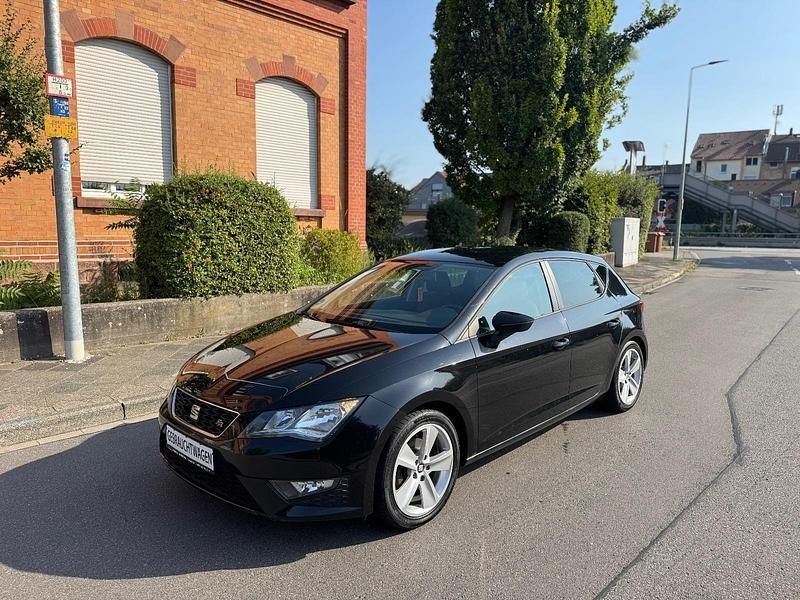 Schwarz Gebraucht 2015 Seat Leon FR Limousine | 7.350 € (Fairer Preis) - Bild 1/4