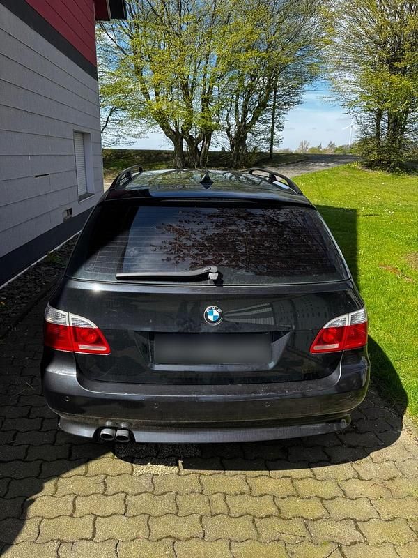 Second-hand BMW 523 2006 Negru Break