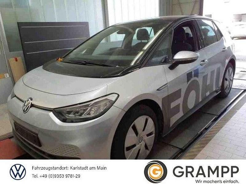 Scale silver metallic Gebraucht 2021 VW ID.3 Life Kleinwagen | 21.730 € (Guter Preis) - Bild 1/4
