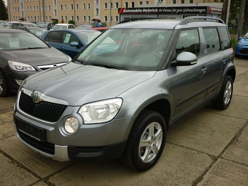 Platingrau metallic Gebraucht 2012 Skoda Yeti Plus Edition SUV | 7.500 € (Fairer Preis) - Bild 1/4