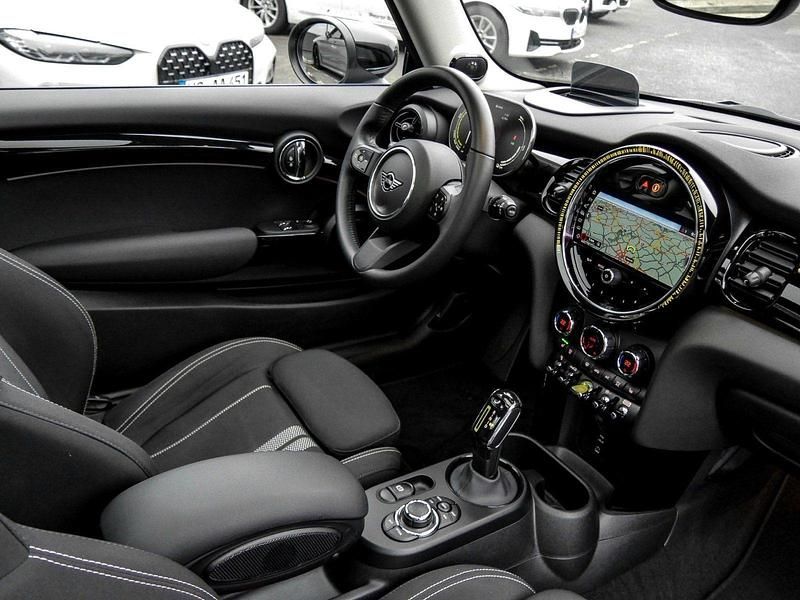 Gebraucht Mini Cooper SE Essential 135 kW (184 PS) 2023 Silber Kleinwagen