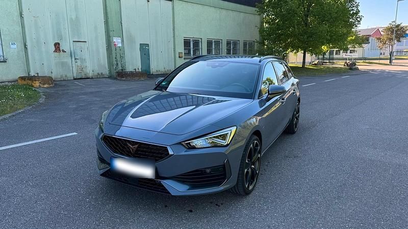 Second-hand Cupra Leon 245 CP (180 kW) 2021 Gri Break