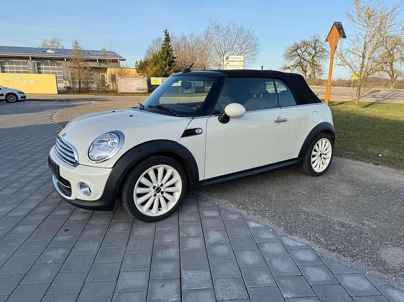 Gebraucht Mini Cooper Cabriolet 122 PS (89 kW) 2013 Pepper white Cabrio