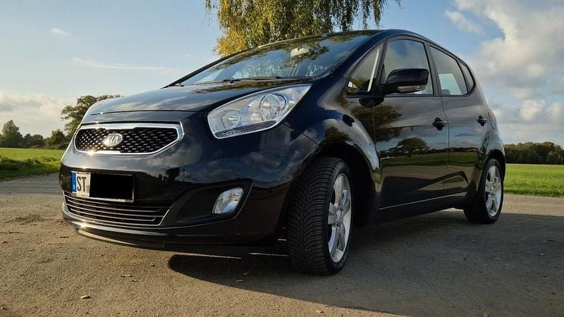 Gebraucht Kia Venga Spirit 90 PS (66 kW) 2012 Schwarz Kleinwagen
