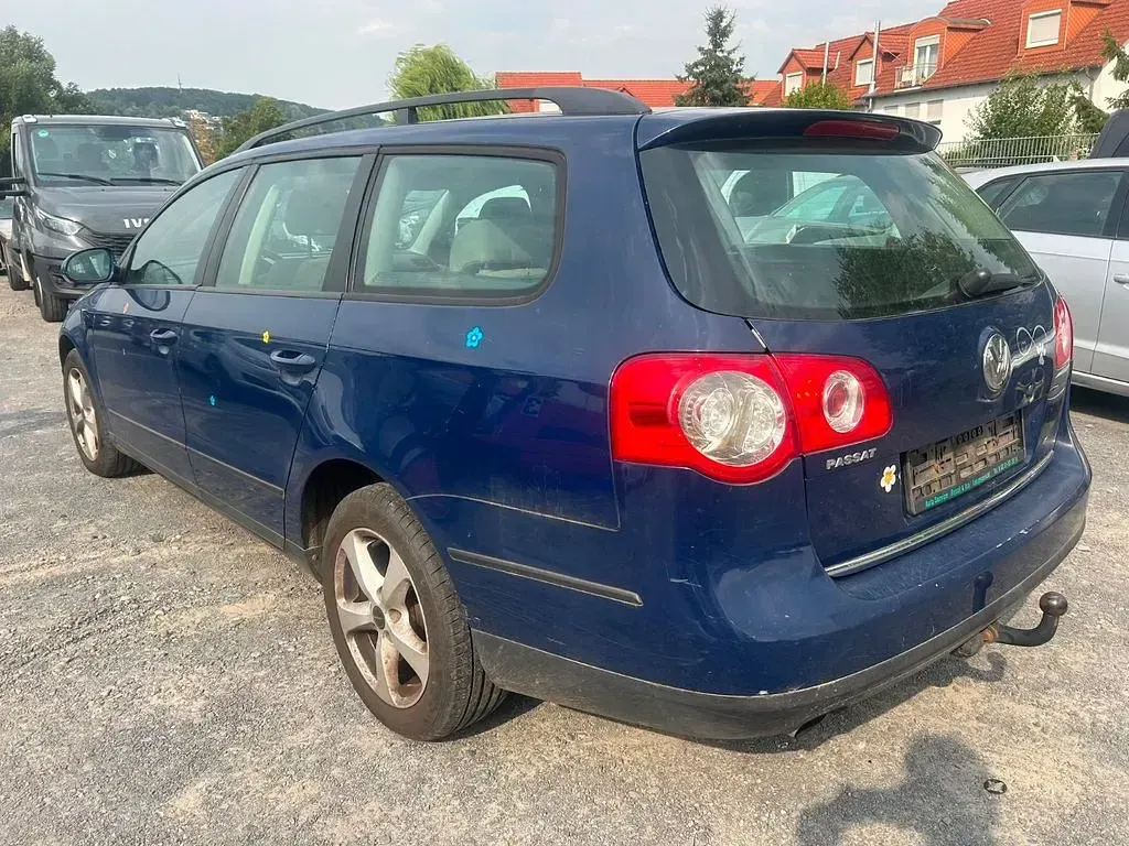 Gebraucht VW Passat Trendline 102 PS (75 kW) 2007 Blau Kombi