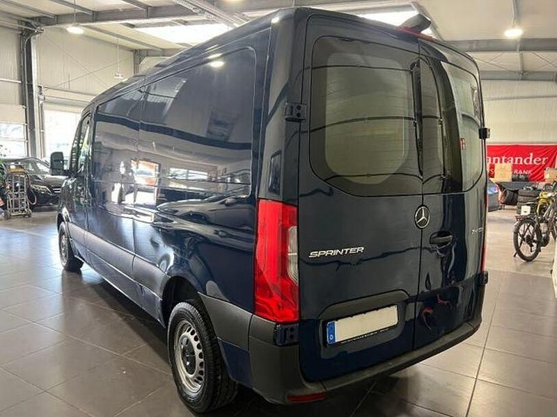 Gebraucht Mercedes Sprinter 143 PS (105 kW) 2020 Stahlblau Van