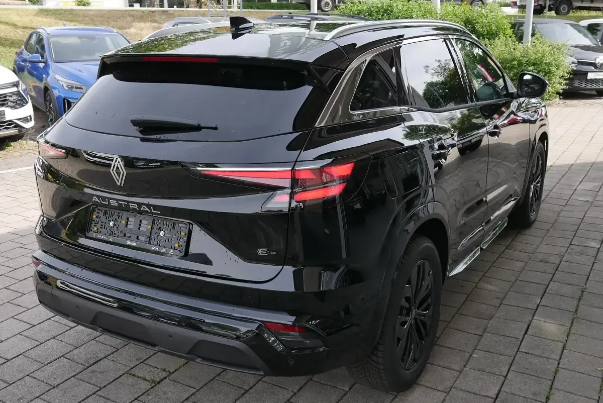 Neu Renault Austral Techno 131 PS (96 kW) 2026 Black pearlschwarz SUV