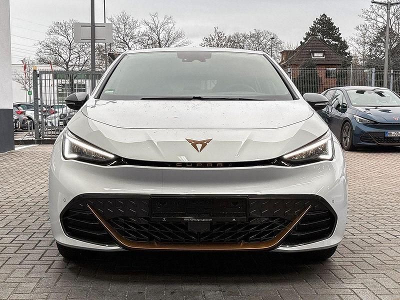 Gebraucht Cupra Born 169 kW (231 PS) 2025 Glacial white metallic Kleinwagen