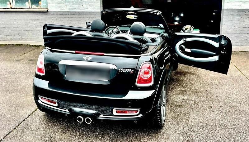 Gebraucht Mini One Cabriolet 90 PS (66 kW) 2012 Schwarz Cabrio