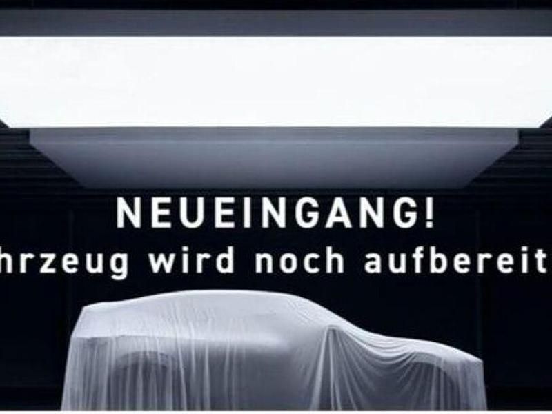 Schwarz Gebraucht 2018 Volvo V90 Momentum Kombi | 22.990 € (Fairer Preis) - Bild 1/4