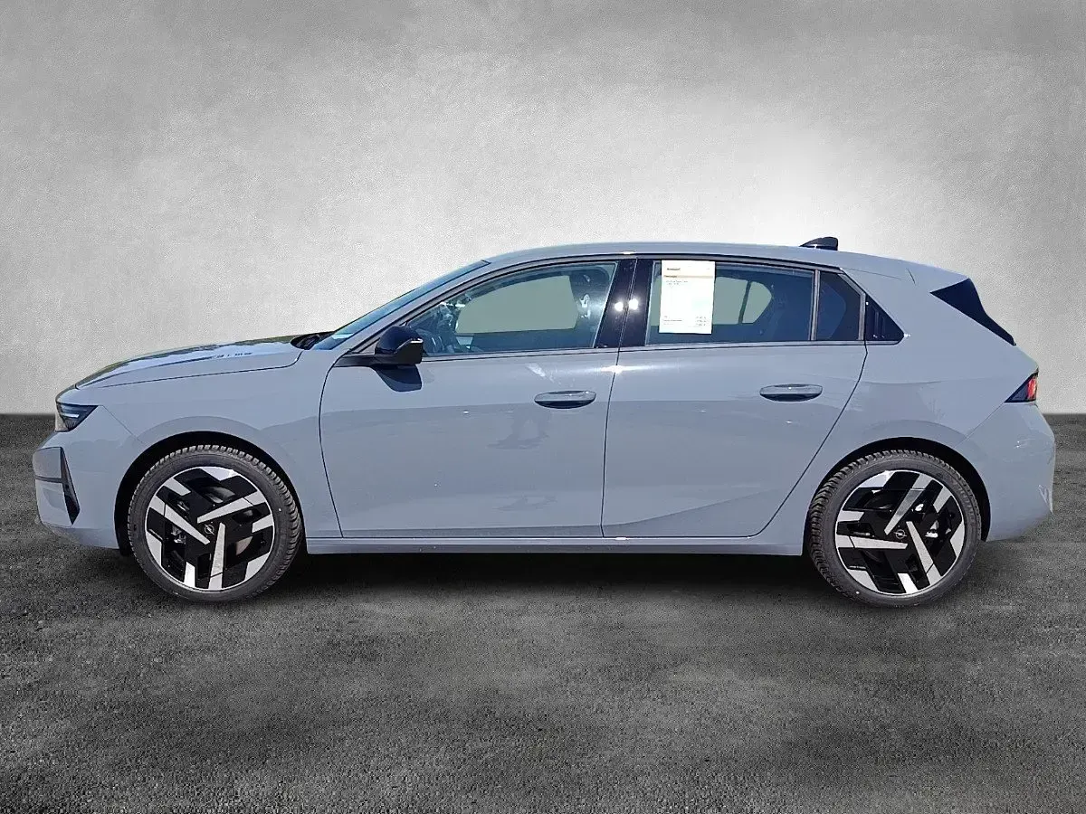 Neu Opel Astra Edition 114 kW (156 PS) 2026 Grafik grau Limousine