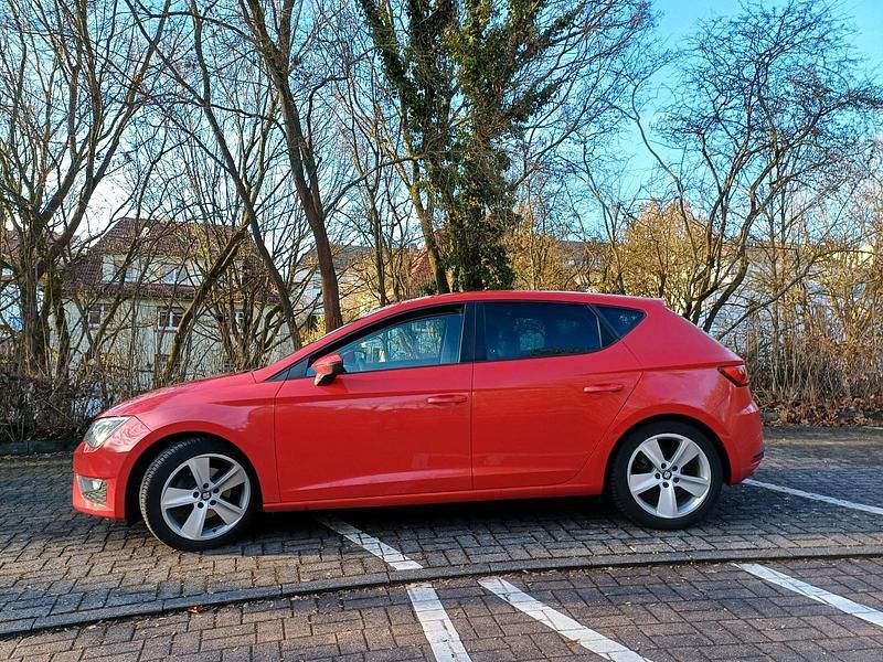 Gebraucht Seat Leon FR 150 PS (110 kW) 2014 Rot Limousine