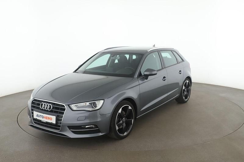 Grau Gebraucht 2016 Audi A3 Ambition Limousine | 17.080 € (Fairer Preis) - Bild 1/3
