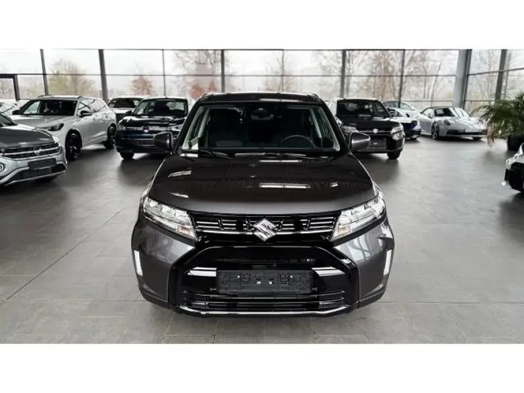 Gebraucht Suzuki Vitara Comfort+ 110 PS (80 kW) 2025 Grau SUV