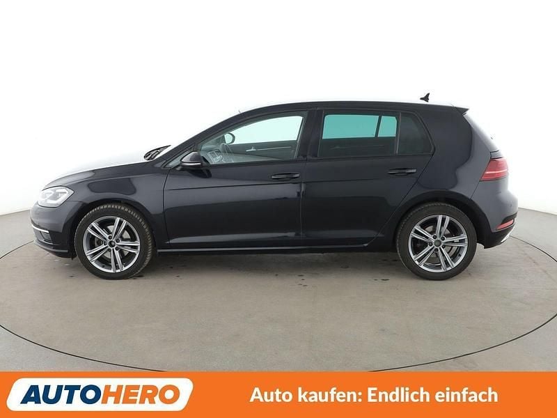 Gebraucht VW Golf VII Highline 150 PS (110 kW) 2019 Schwarz Limousine