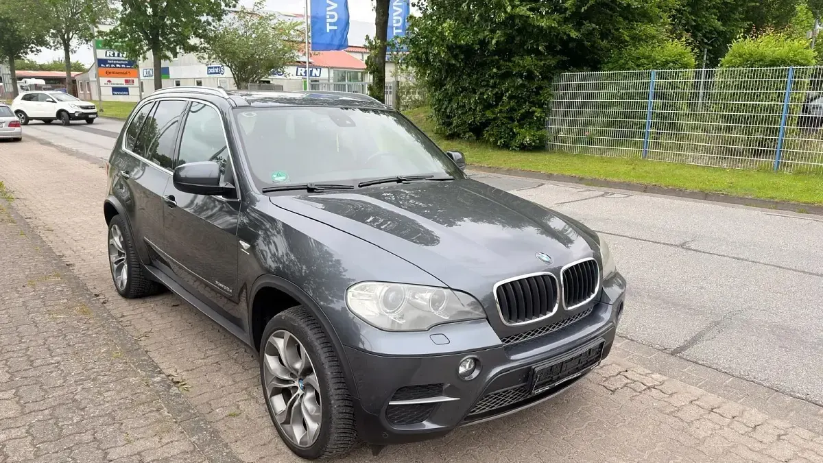 Gebraucht BMW X5 245 PS (180 kW) 2011 Grau SUV