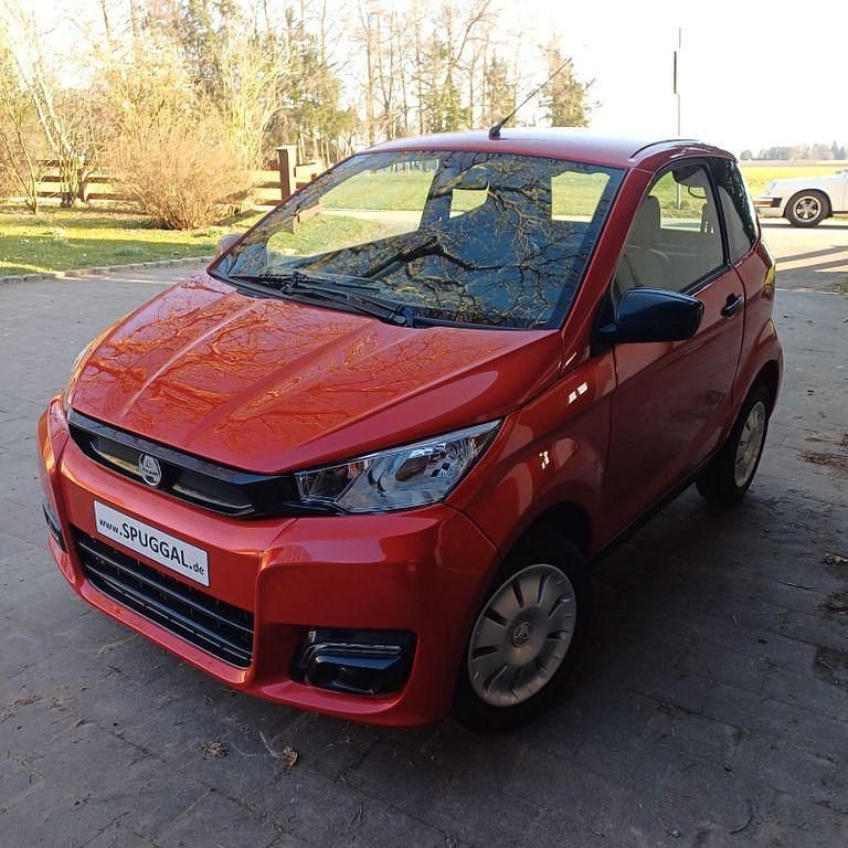 Rot Gebraucht 2022 Aixam City Kleinwagen | 11.200 € - Bild 1/4