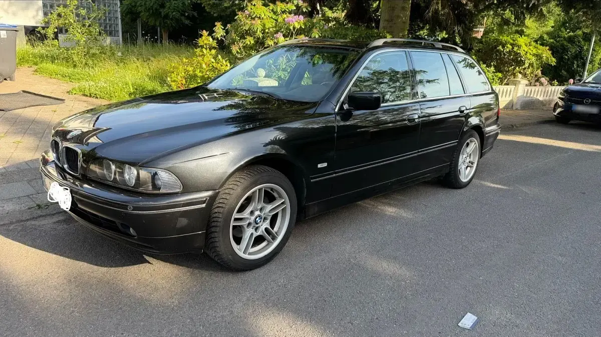 Gebraucht BMW 525 192 PS (141 kW) 2004 Schwarz Kombi