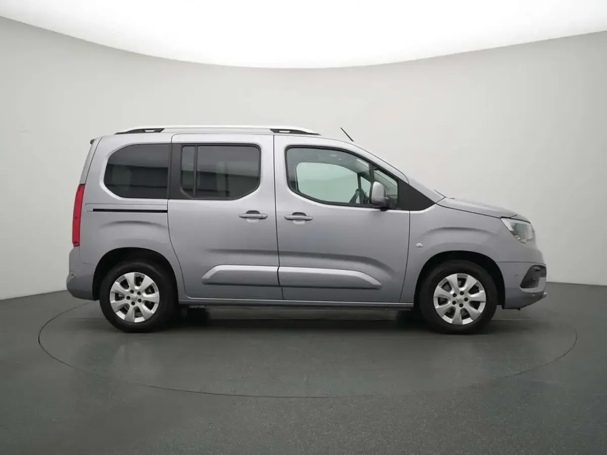 Gebraucht Opel Combo 131 PS (96 kW) 2019 Grau Van / Kleinbus