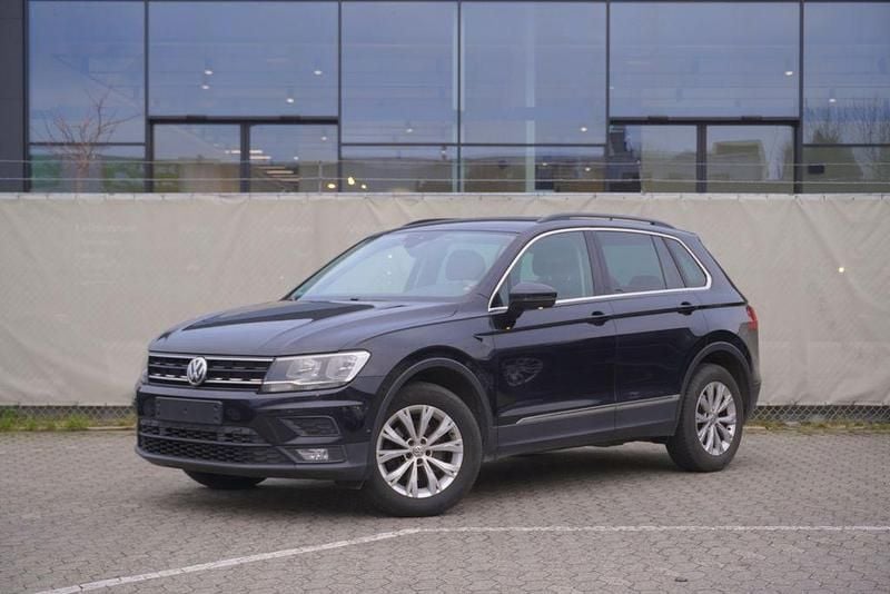 Schwarz Gebraucht 2018 VW Tiguan Comfortline SUV | 13.800 € (Superpreis) - Bild 1/4