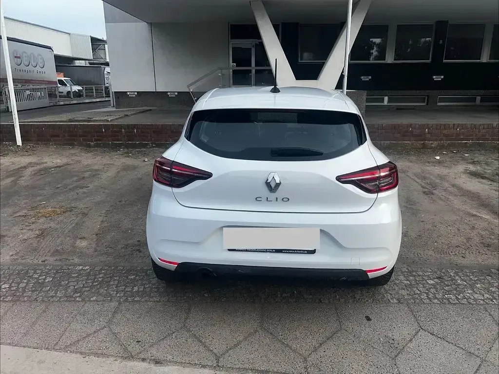 Gebraucht Renault Clio SE 65 PS (47 kW) 2021 Weiß Kleinwagen