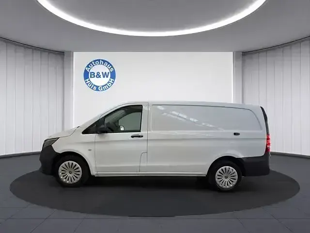 Gebraucht Mercedes Vito 163 PS (119 kW) 2024 Weiß Van