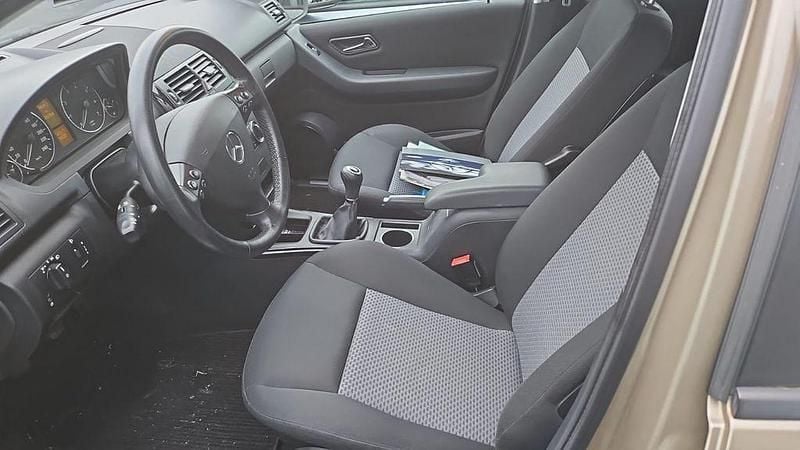 Gebraucht Mercedes A150 Classic 95 PS (69 kW) 2006 Beige Van / Kleinbus