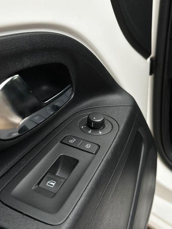 Gebraucht VW up! move up! 60 PS (44 kW) 2013 Weiß Kleinwagen