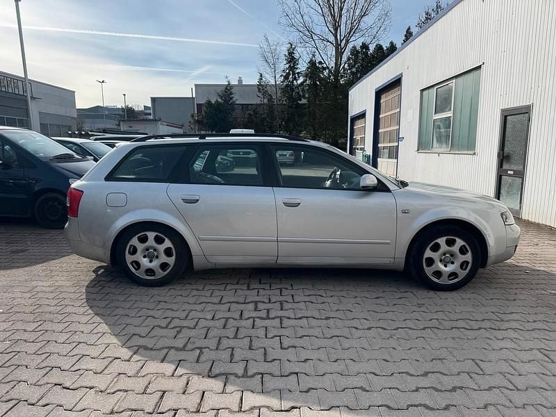 Gebraucht Audi A4 131 PS (96 kW) 2004 Grau Kombi