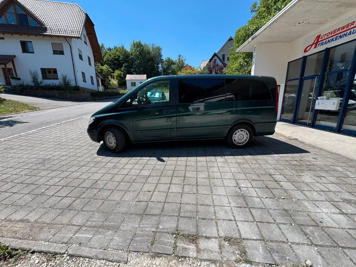 Gebraucht Mercedes Viano 150 PS (110 kW) 2005 Grün Van / Kleinbus