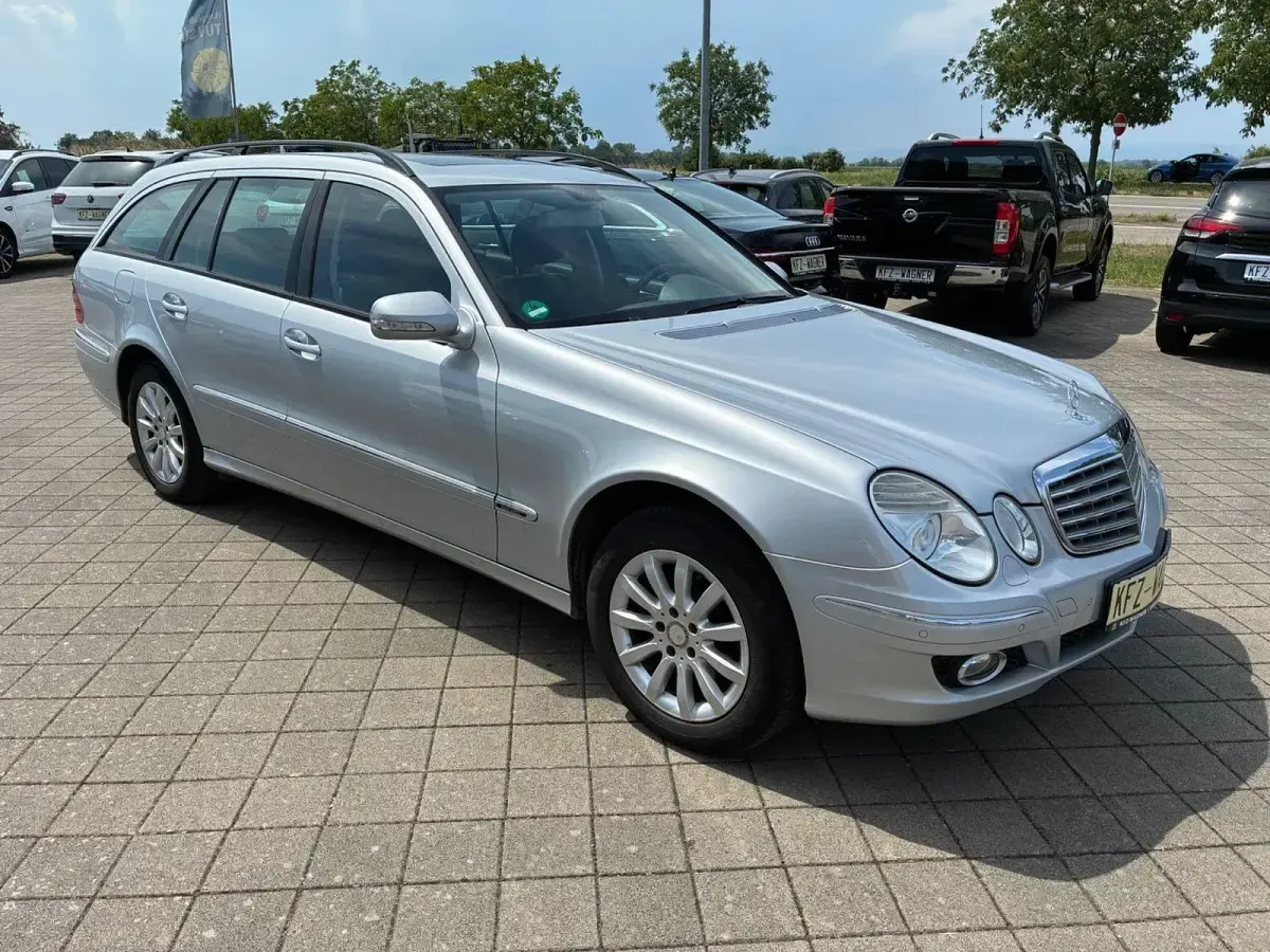 Gebraucht Mercedes E280 Elegance 190 PS (139 kW) 2009 Silber Kombi