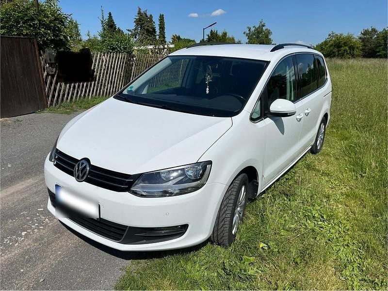 Gebraucht VW Sharan 150 PS (110 kW) 2016 Weiß Van / Kleinbus