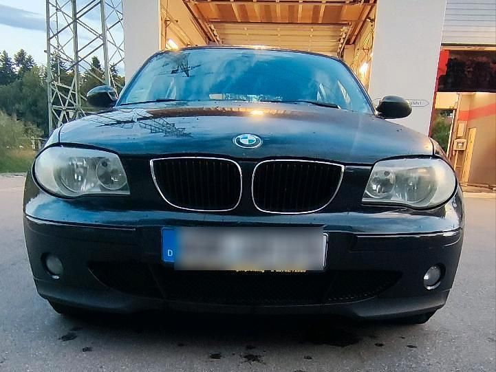 Schwarz Gebraucht 2006 BMW 116 Kleinwagen | 2.400 € (Fairer Preis) - Bild 1/4