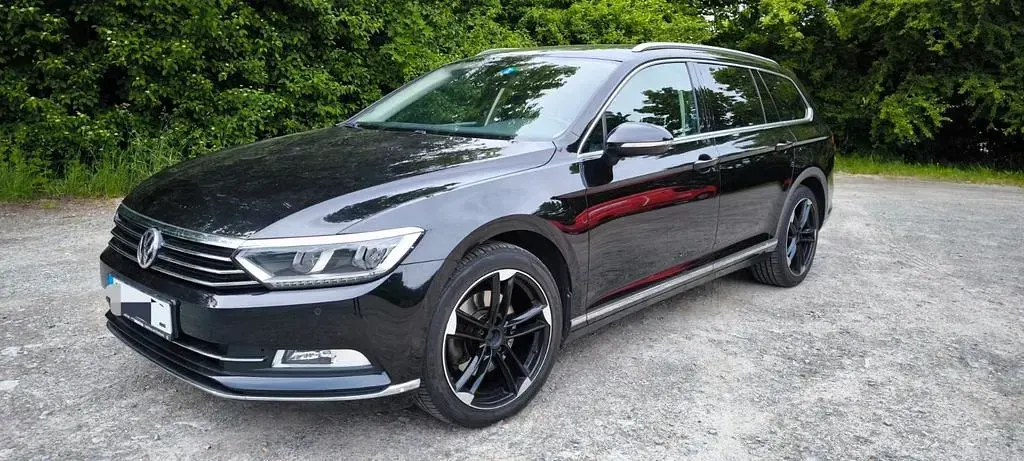 Second-hand VW Passat Highline 190 CP (139 kW) 2016 Negru Berlinǎ