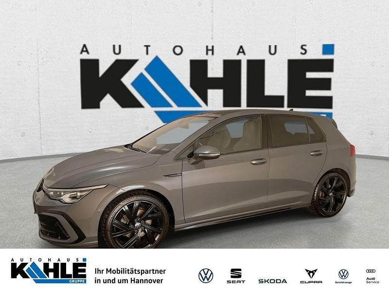 Delfingrau metallic Gebraucht 2022 VW Golf VIII R-line Limousine | 26.990 € (Etwas zu teuer) - Bild 1/4