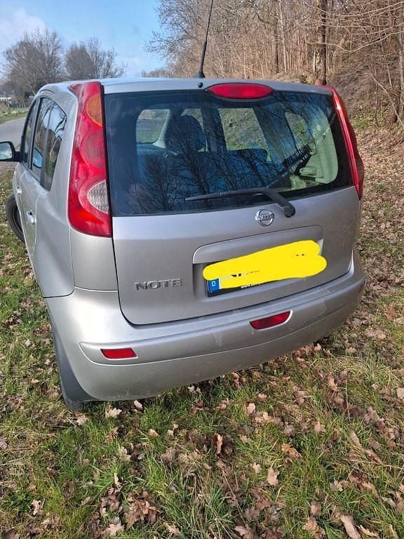 Gebraucht Nissan Note Acenta 88 PS (64 kW) 2007 Silber Kleinwagen