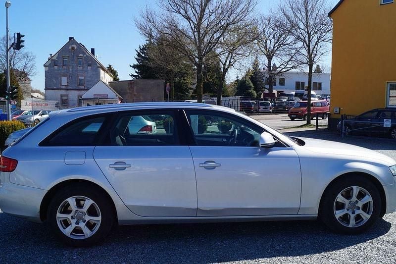 Gebraucht Audi A4 Attraction 160 PS (117 kW) 2009 Silber Kombi