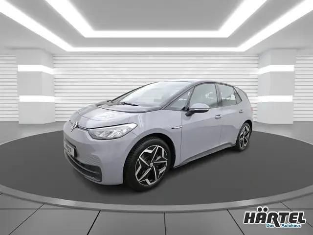 Mondsteingrau (grey), solid Gebraucht 2023 VW ID.3 Pro Performance Kleinwagen | 24.400 € (Guter Preis) - Bild 1/3