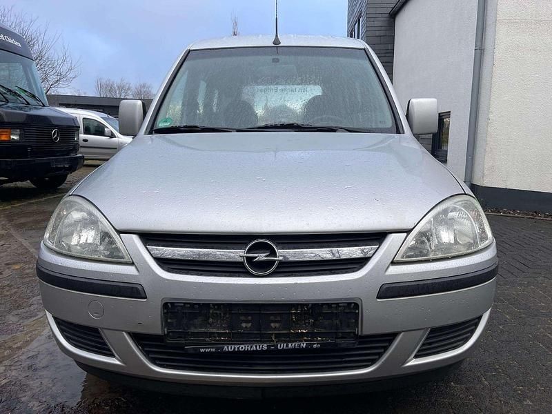 Starsilber iii m2 Gebraucht 2006 Opel Combo Edition Van / Kleinbus | 3.750 € (Etwas zu teuer) - Bild 1/4